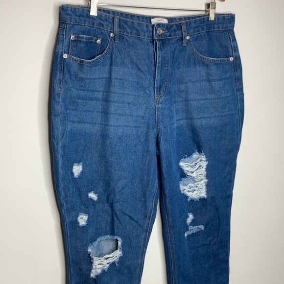 Forever 21 distressed Jeans button fly size 32 - Picture 2 of 8